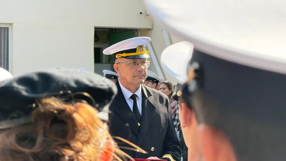 ⚓ 111 ПЕРВОКУРСНИКОВ, ТОРЖЕСТВЕННАЯ КЛЯТВА И МАРШ, КОТОРОГО НЕ БЫЛО НЕСКОЛЬКО ЛЕТ! В КЕРЧИ ПОСВЯТИЛИ В КУРСАНТЫ

 🌊 ОСТРО КРЫМ | ГОВОРИМ ВСЛУХ